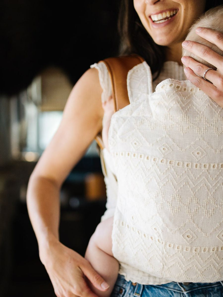 Eyelet Linen Scout Baby Carrier – Sakura Bloom